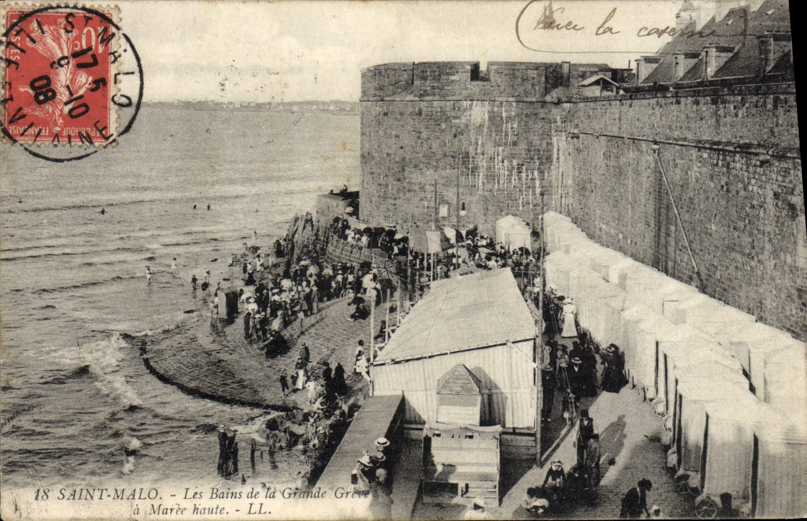 VINTAGE POSTCARD Saint Malo Les Bains of the Great Strike has high tide