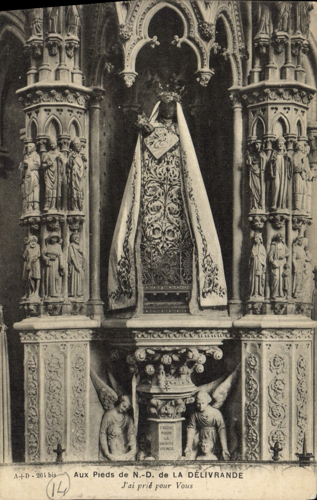 VINTAGE POSTCARD With the feet of ND of Delivrande