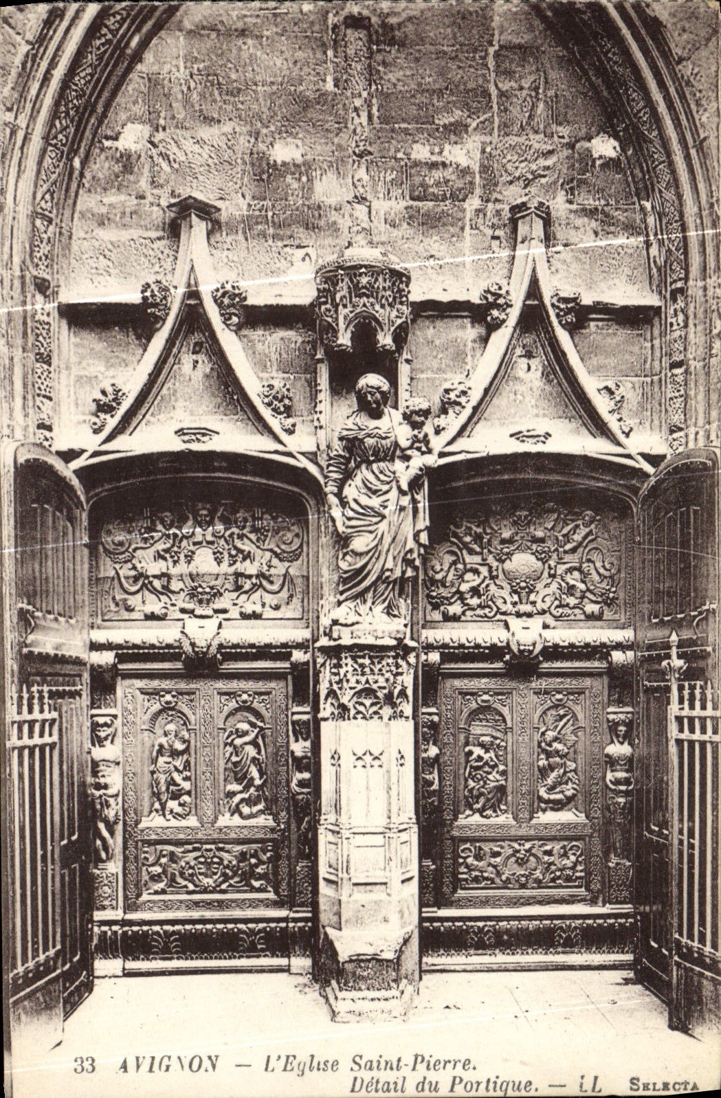 POSTAL Avignon de la VENDIMIA el detalle del Saint Pierre de la iglesia del pórtico