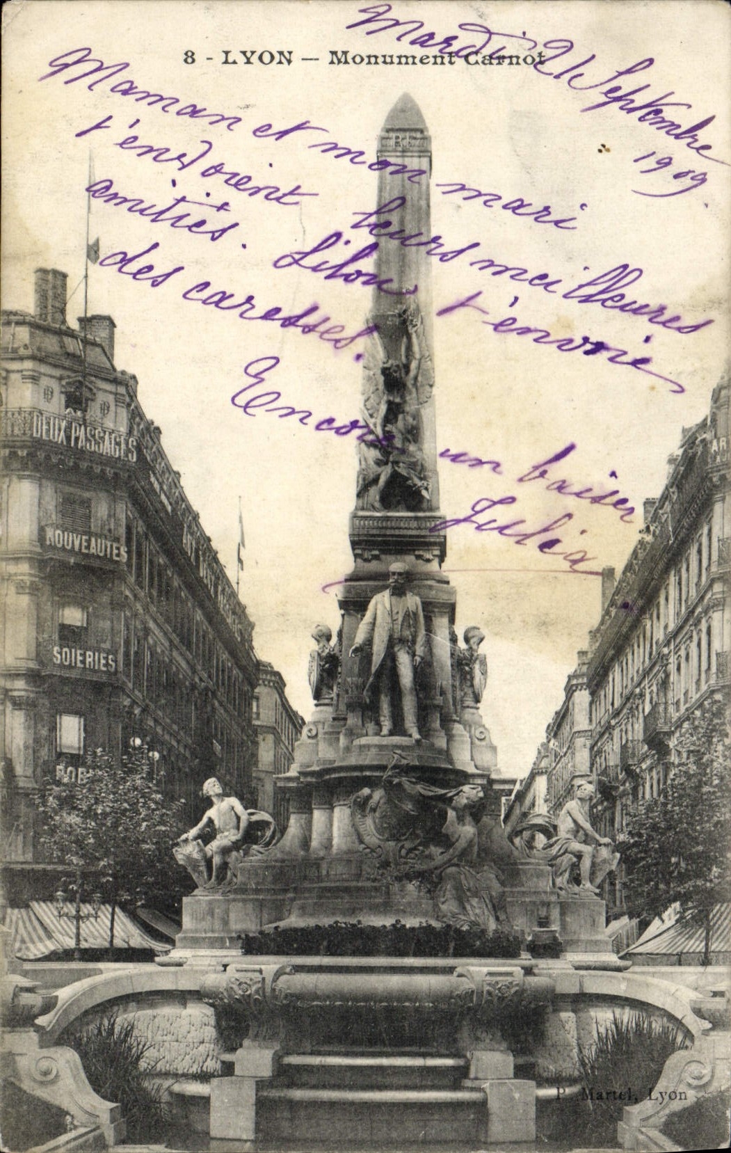 CPA Lyon Monument Carnot