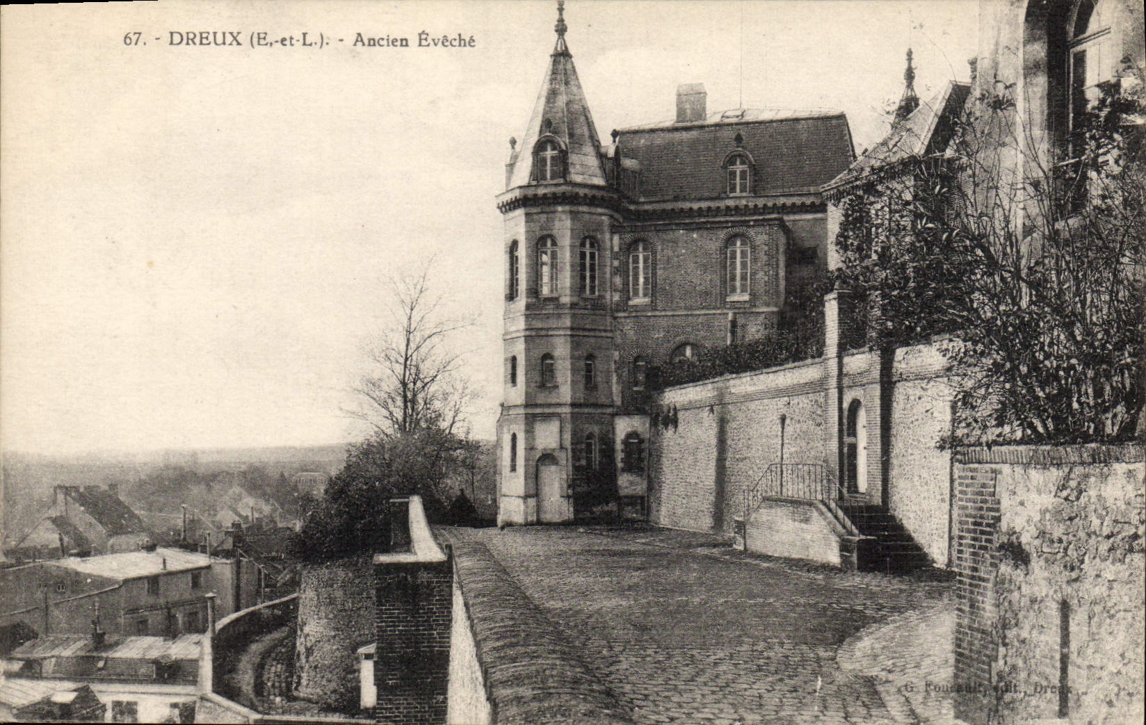 CPA Dreux Ancien Eveche