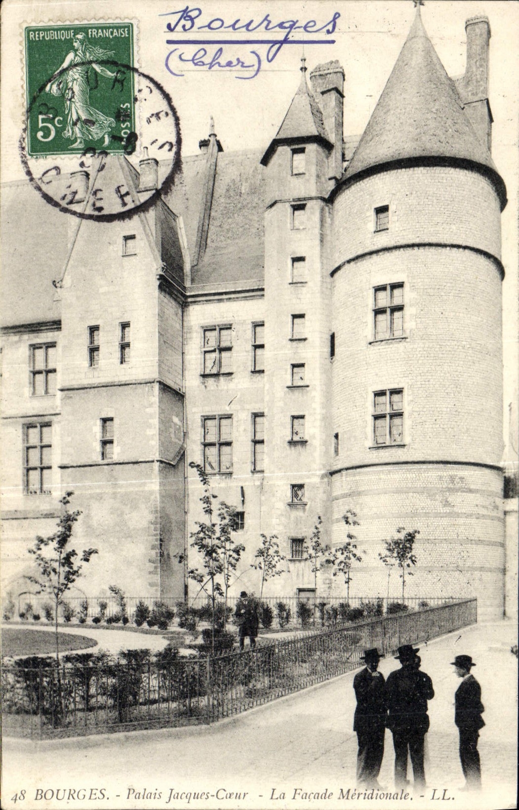 El ataque frontal más situado más al sur del corazón de Jarques del paladar de Bourges de la POSTAL de la VENDIMIA