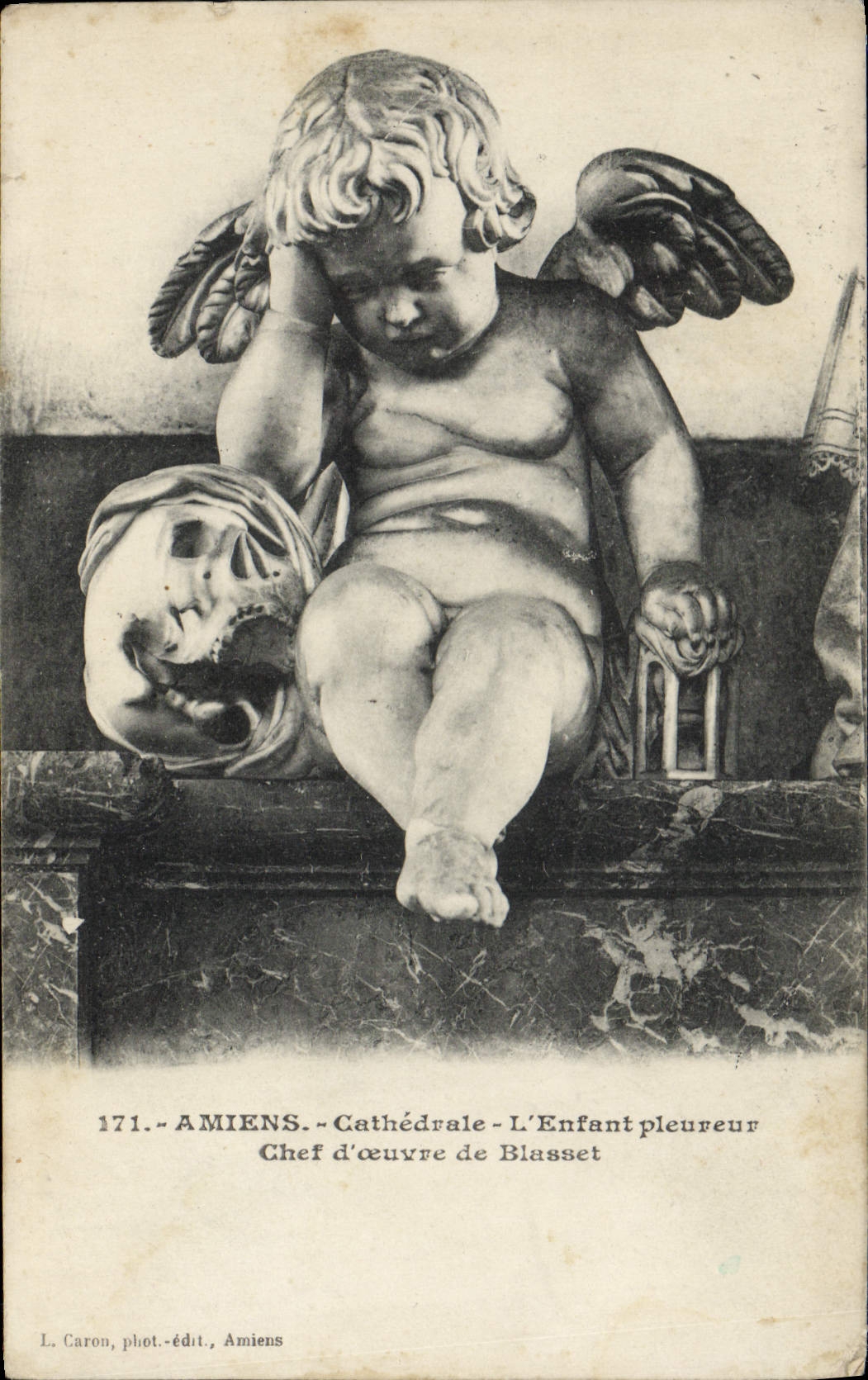 VINTAGE POSTCARD Amiens Cathedral the Whining Child Blasset