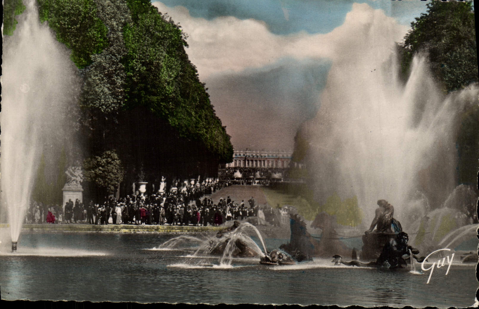 CPM Versailles Et Ses Merveilles Parc du Chateau Les Grandes eaux au bassin d'Apollon