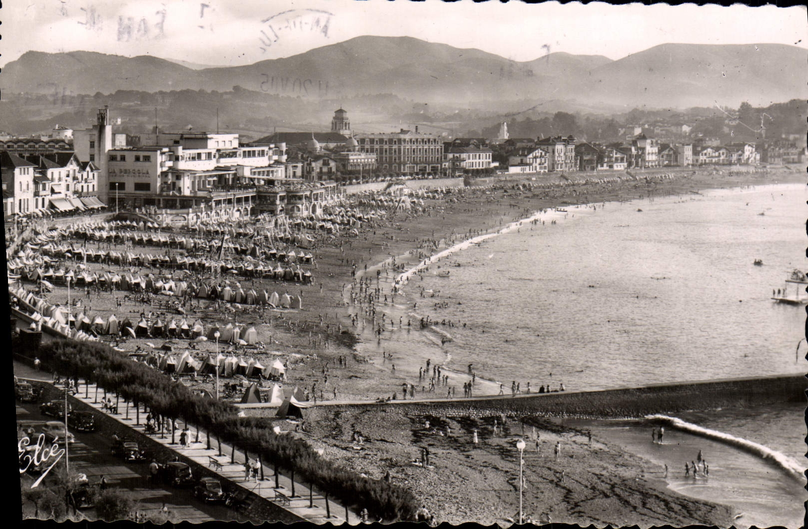 MODERN CARD St Jean De Luz Overall picture of its splendid beach