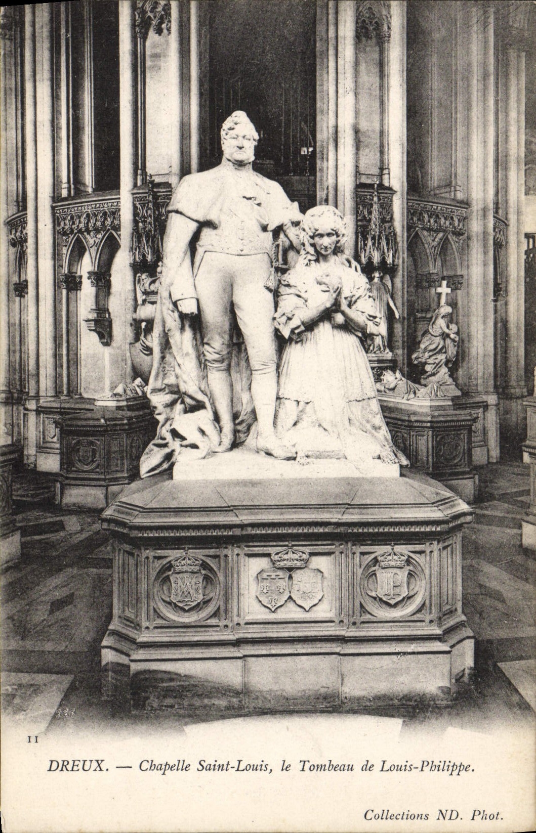 CPA Dreux Chapelle Saint Louis Le Tombeau de Louis Philippe