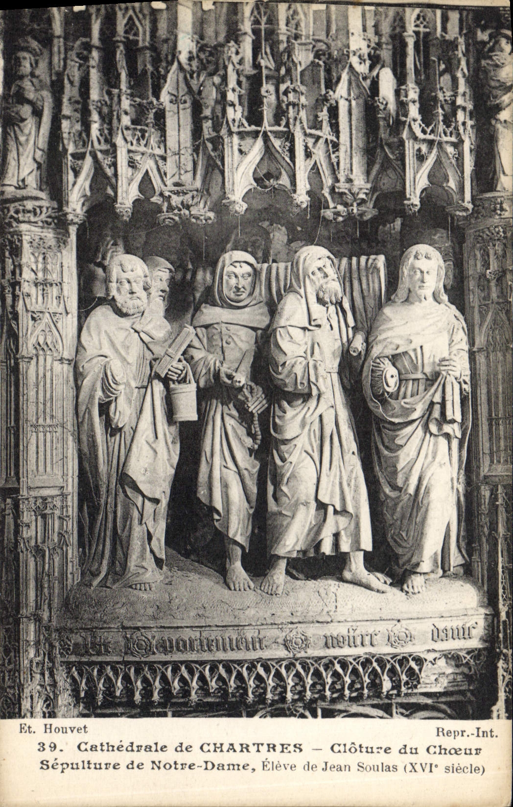 CPA Cathedrale de Chartres Cloture du Choeur Sepulture de Notre Dame