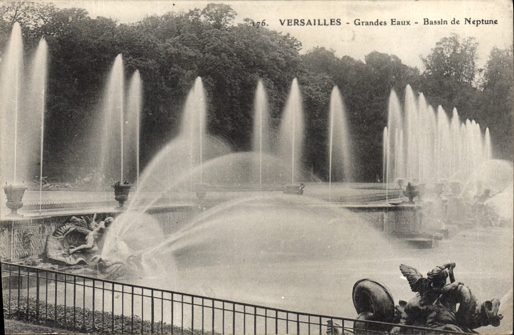 CPA Versailles Grandes Eaux Bassin de Neptune