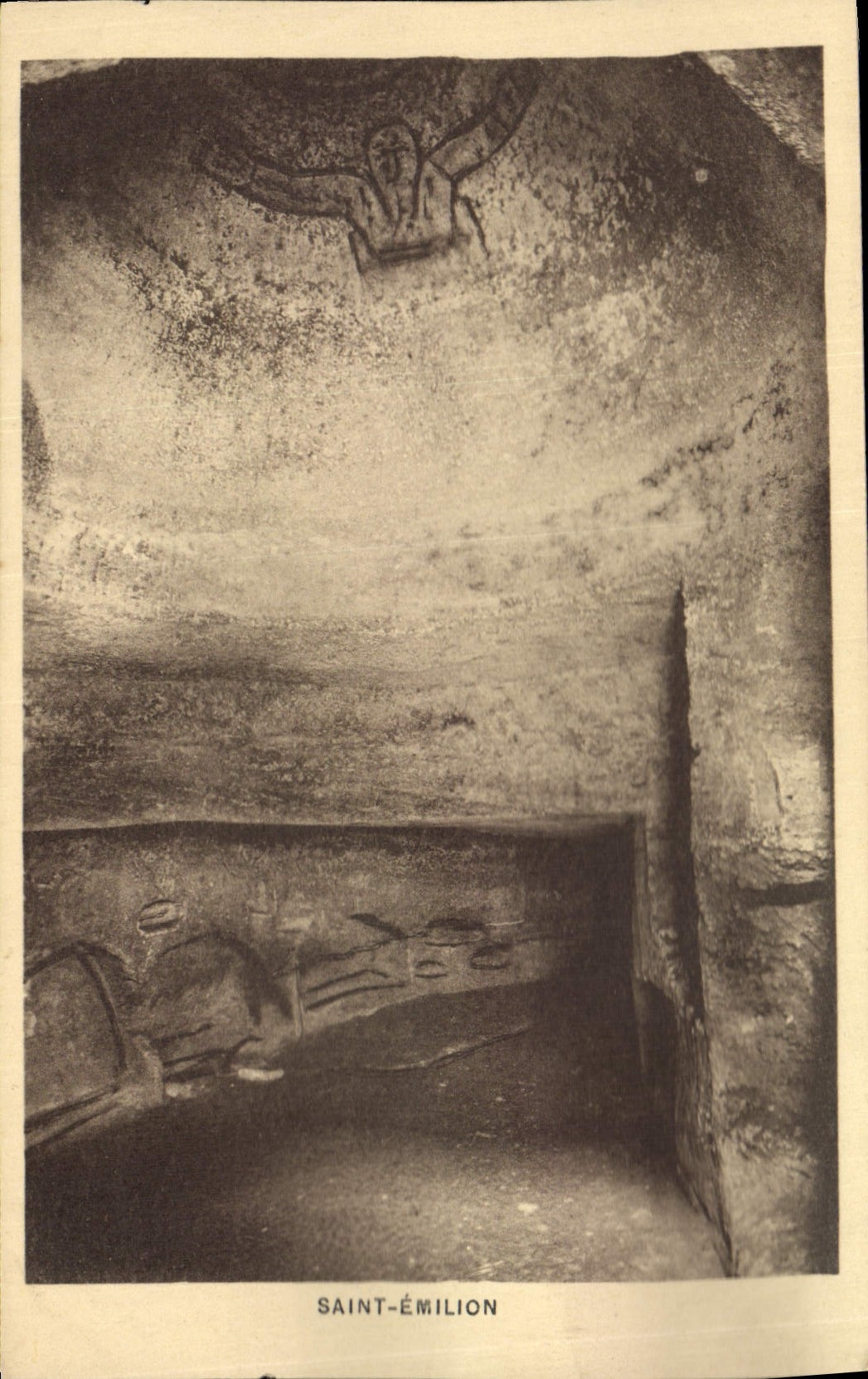 VINTAGE POSTCARD Holy Emilion