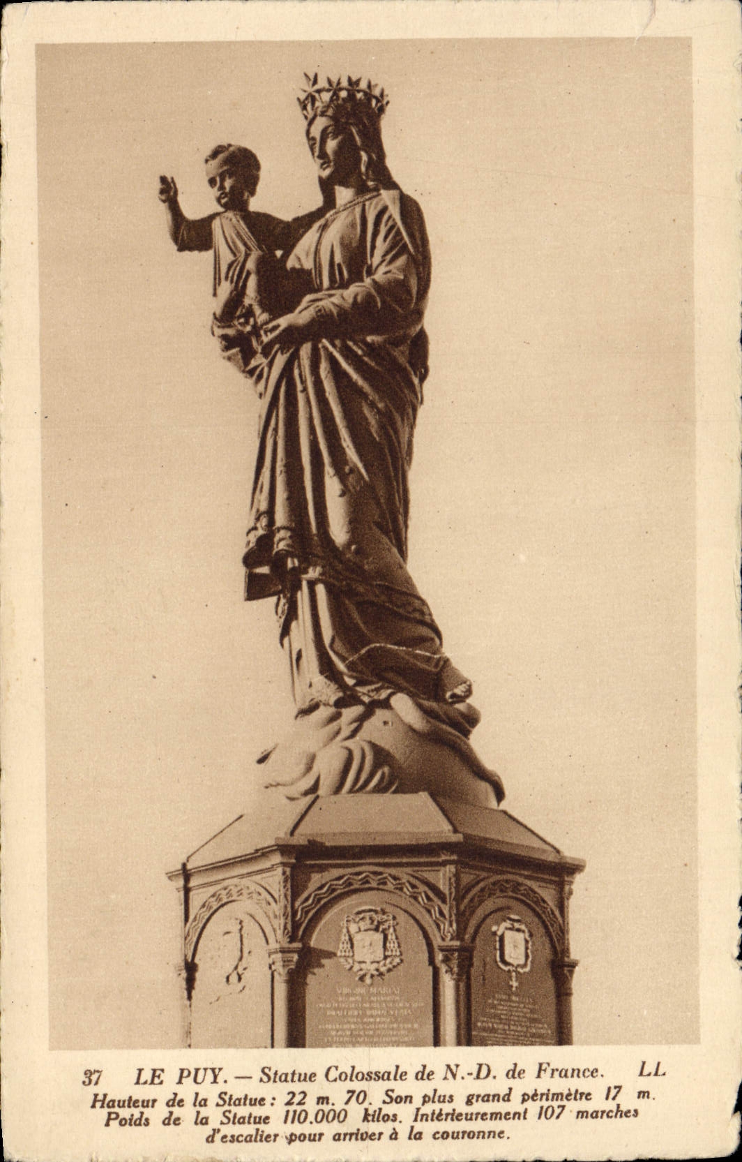 CPA Le Puy Statue Colossale de Notre Dame de France