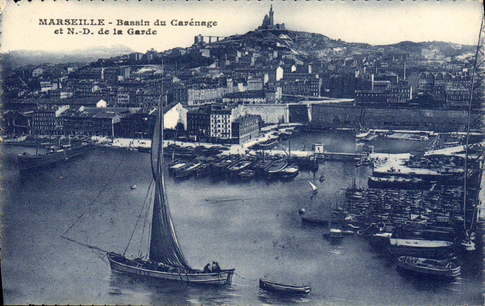 CPA Marseille Bassin Du Carenage et ND de la Garde Bateaux 