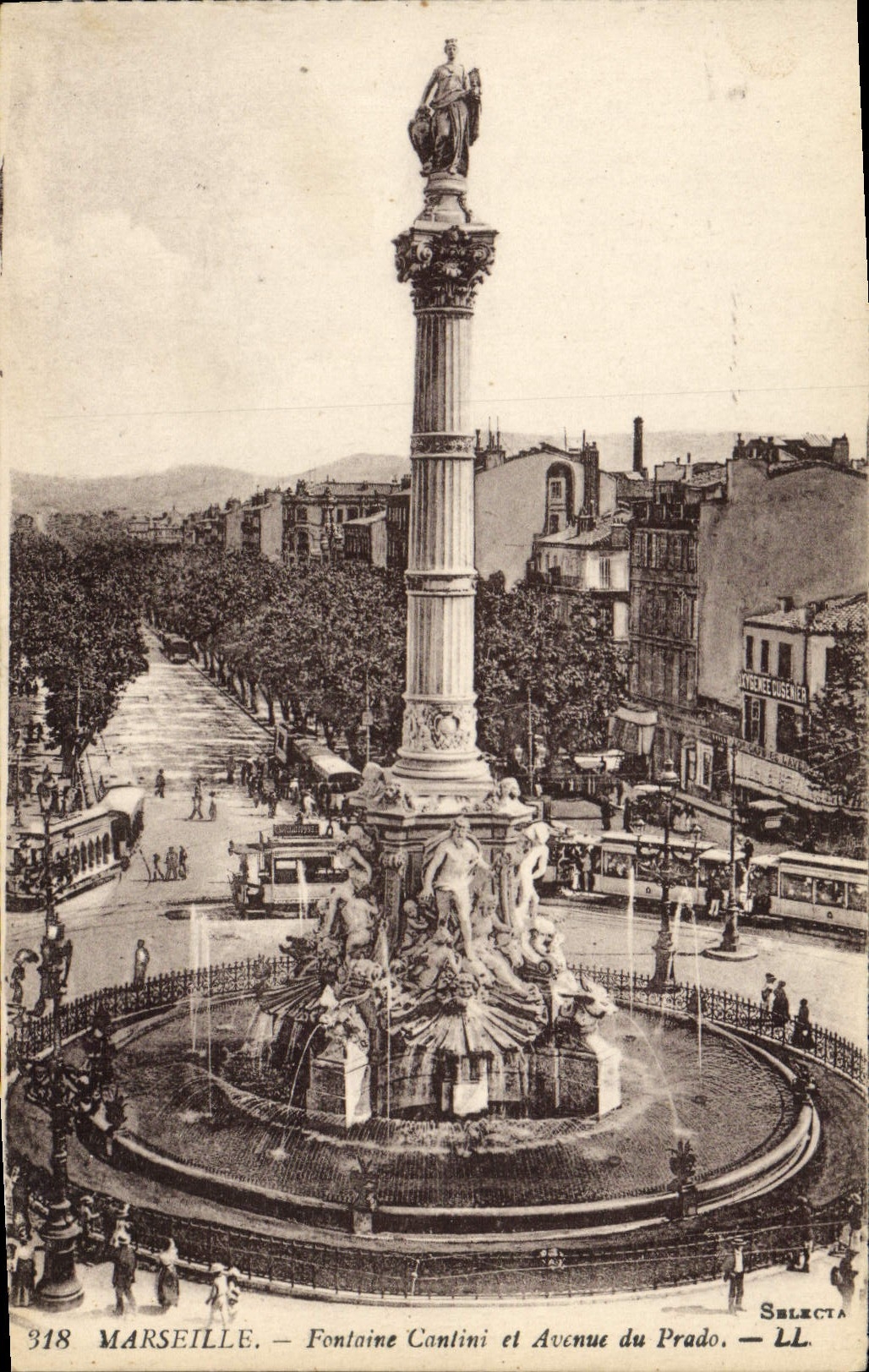 CPA Marseille Fontaine Cantini Et Avenue Du Prado Tramway