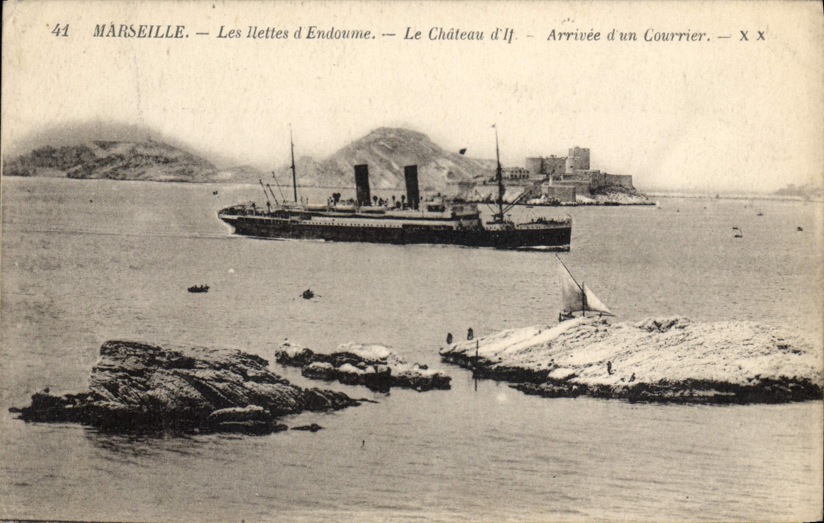 CPA Marseille Les Ilettes D'Endounie Le Chateau d'If Arrivee d'un courrier Bateau