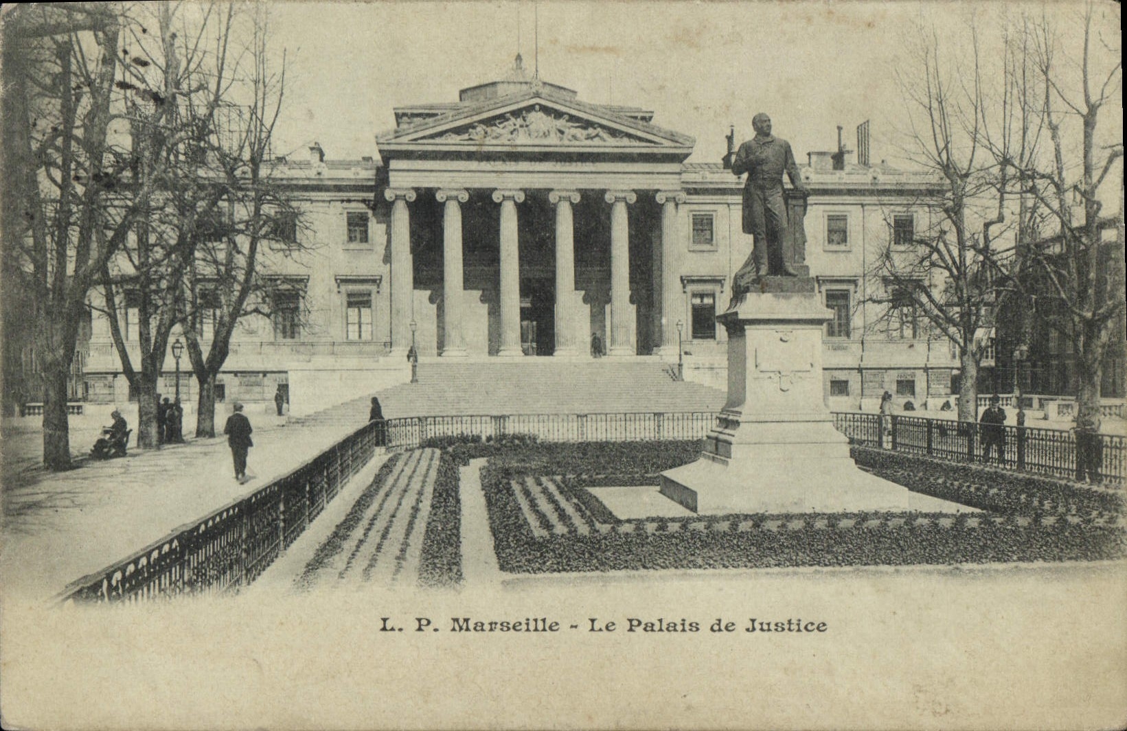 CPA Marseille Le Palais De Justice