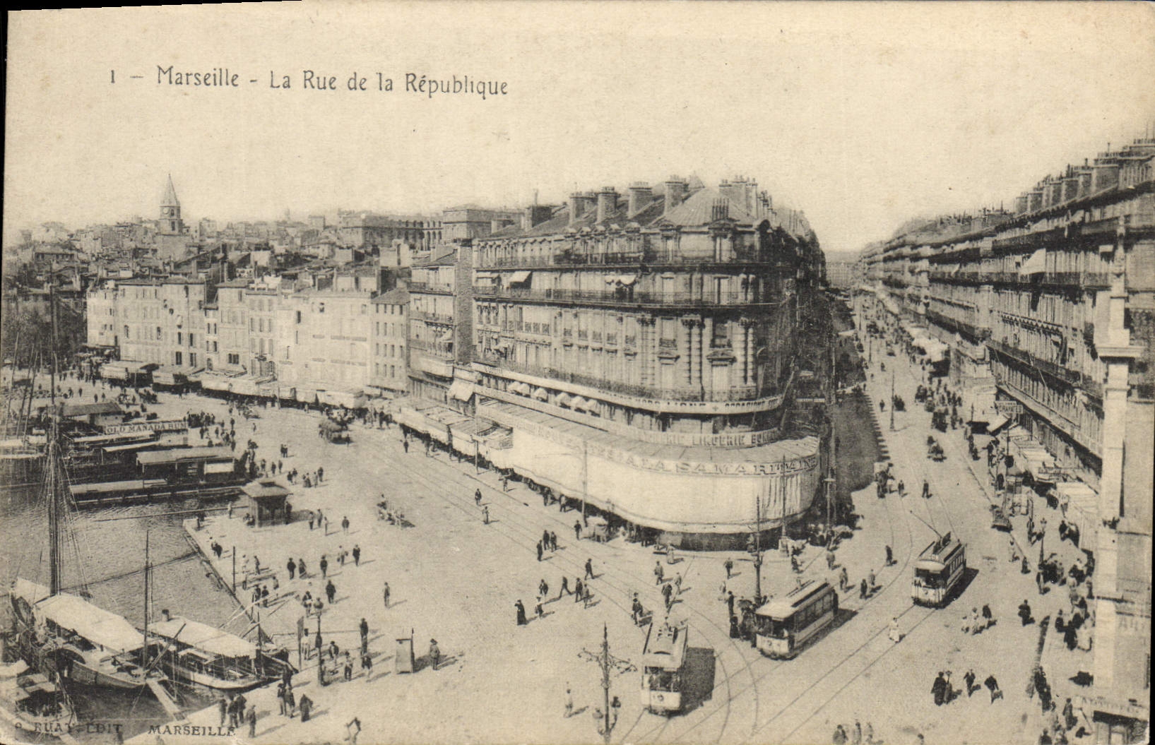 CPA Marseille La Rue De La Republique Tramways