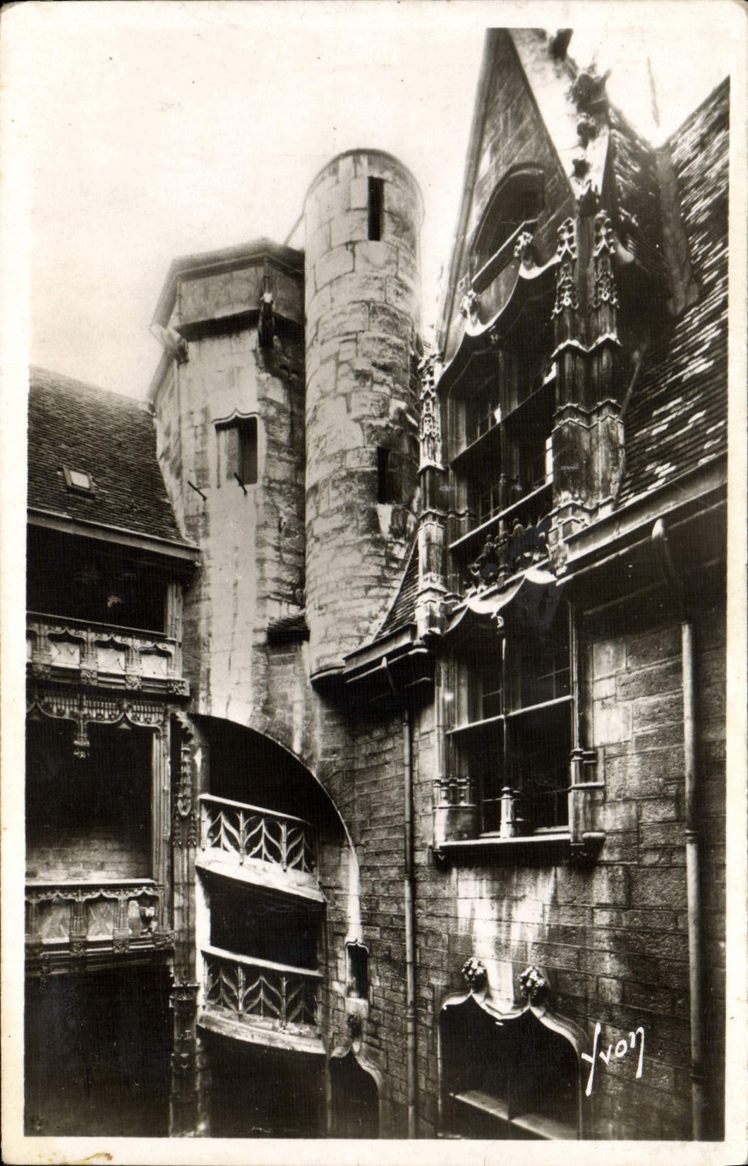 VINTAGE POSTCARD Dijon Hotel Chamberlain House of the Ambassadors