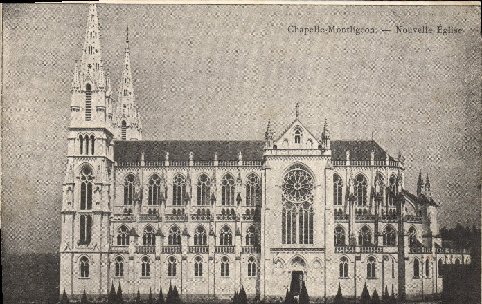 CPA Chapelle Montligeon Nouvelle Eglise