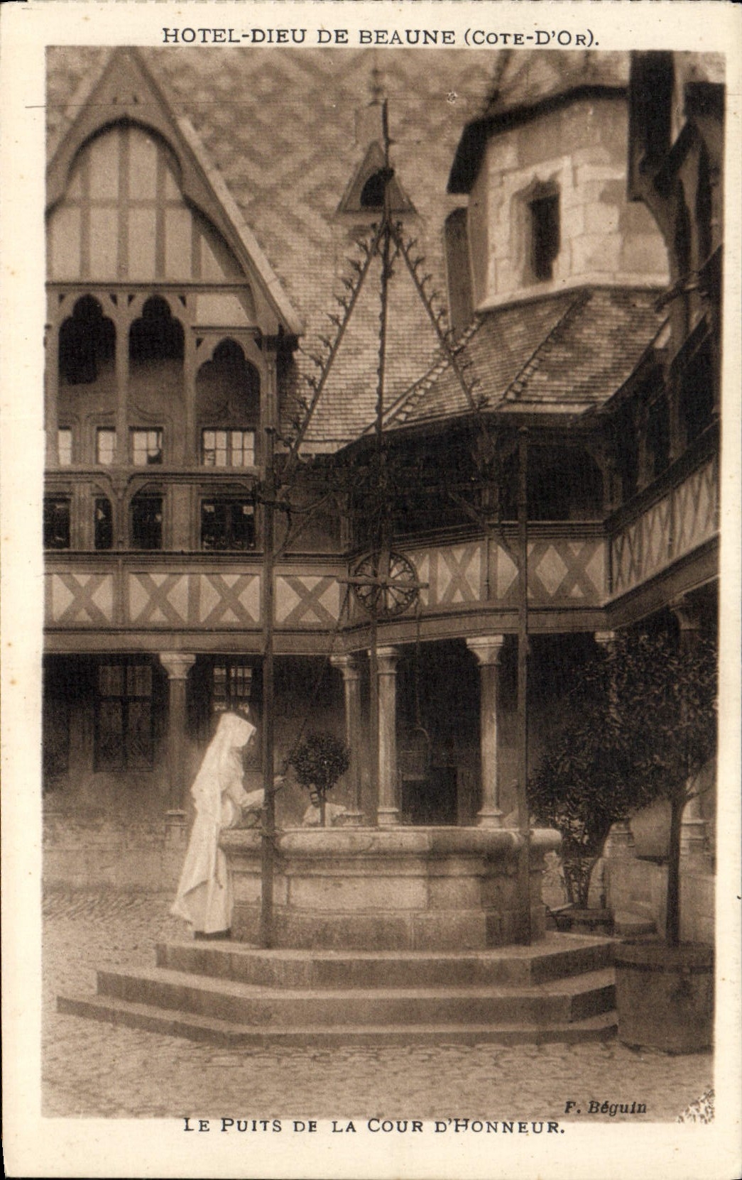 VINTAGE POSTCARD Hotel God Of Beaune the well of the main courtyard