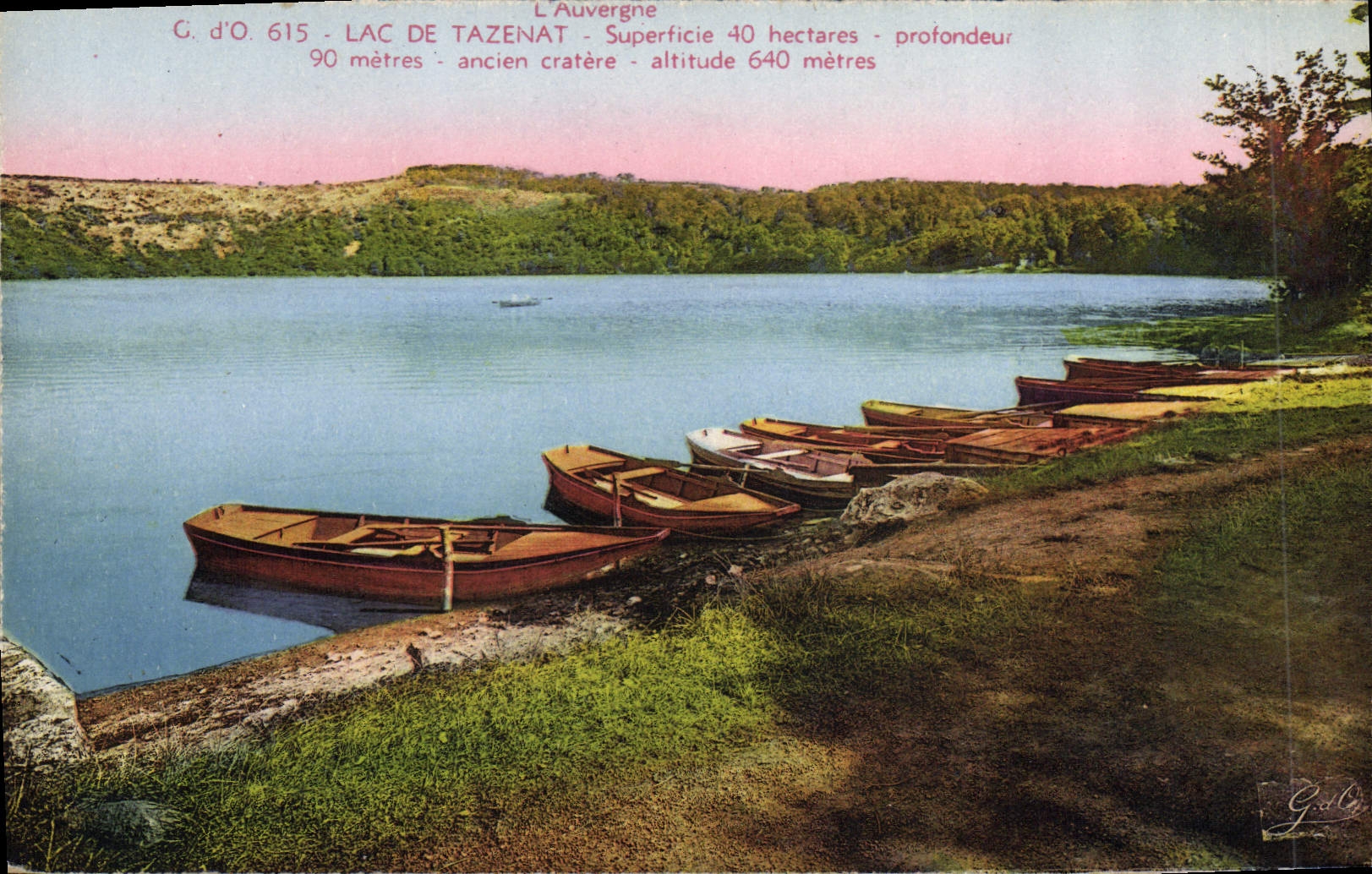 VINTAGE POSTCARD Auvergne Lake De Tazenat