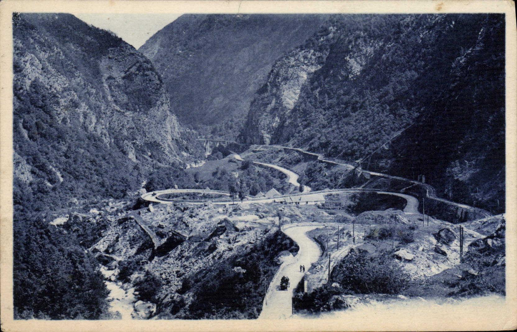 VINTAGE POSTCARD Cauterets has Pierrefitte the Snail