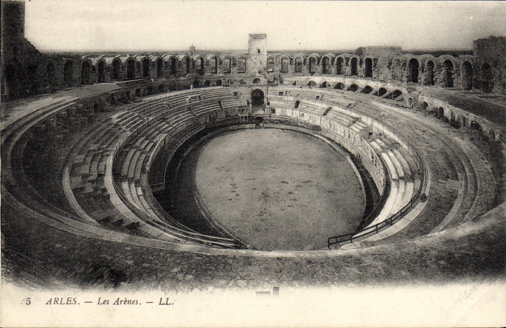 VINTAGE POSTCARD Arles the Arena