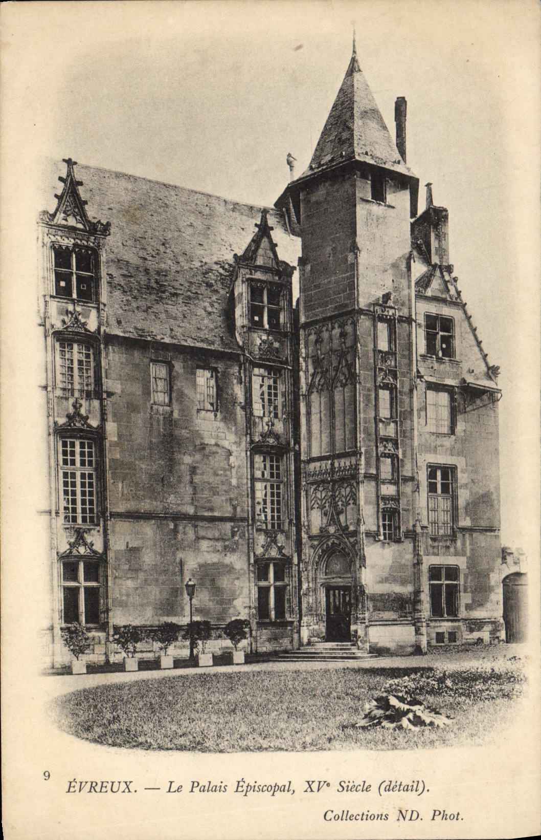 VINTAGE POSTCARD Evreux the Episcopal Palate