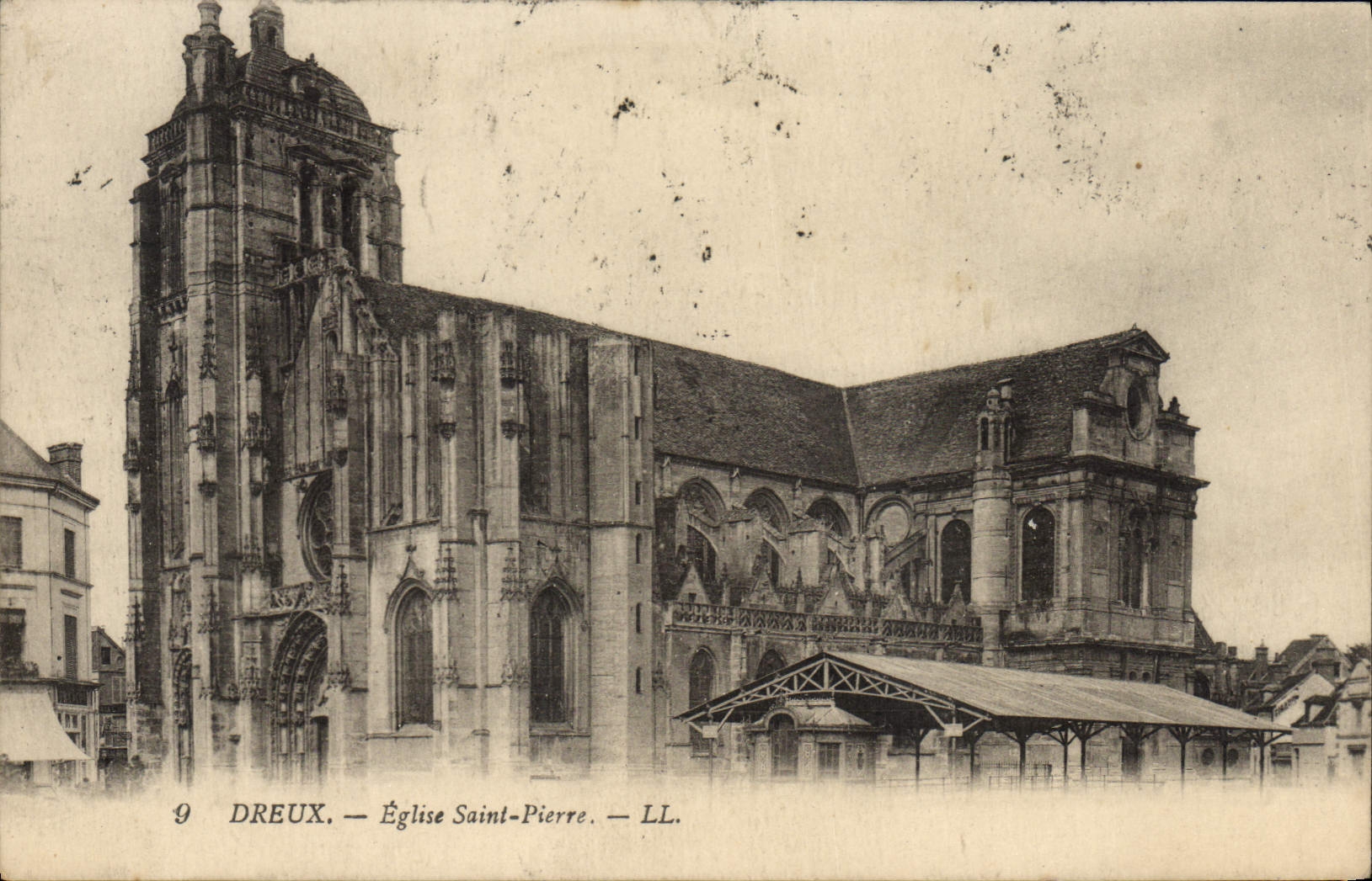 CPA Dreux Eglise Saint Pierre