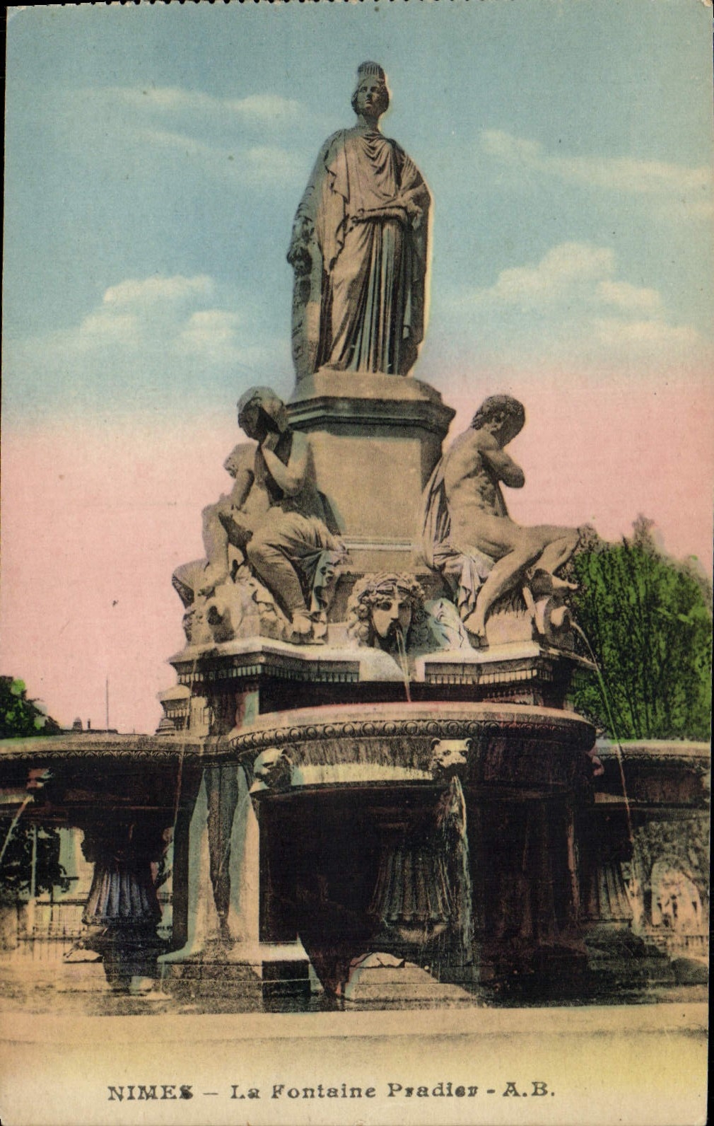 CPA Nimes La Fontaine Pradier