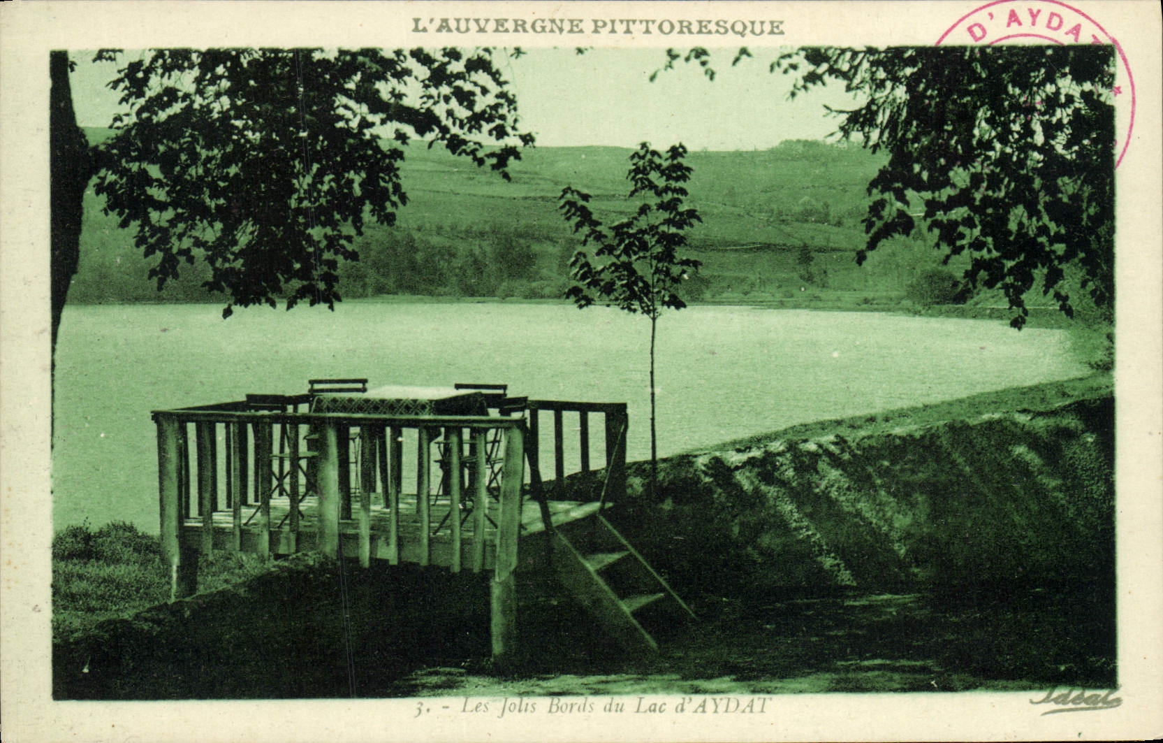 VINTAGE POSTCARD Picturesque Auvergne pretty edges of the Lake Aydat