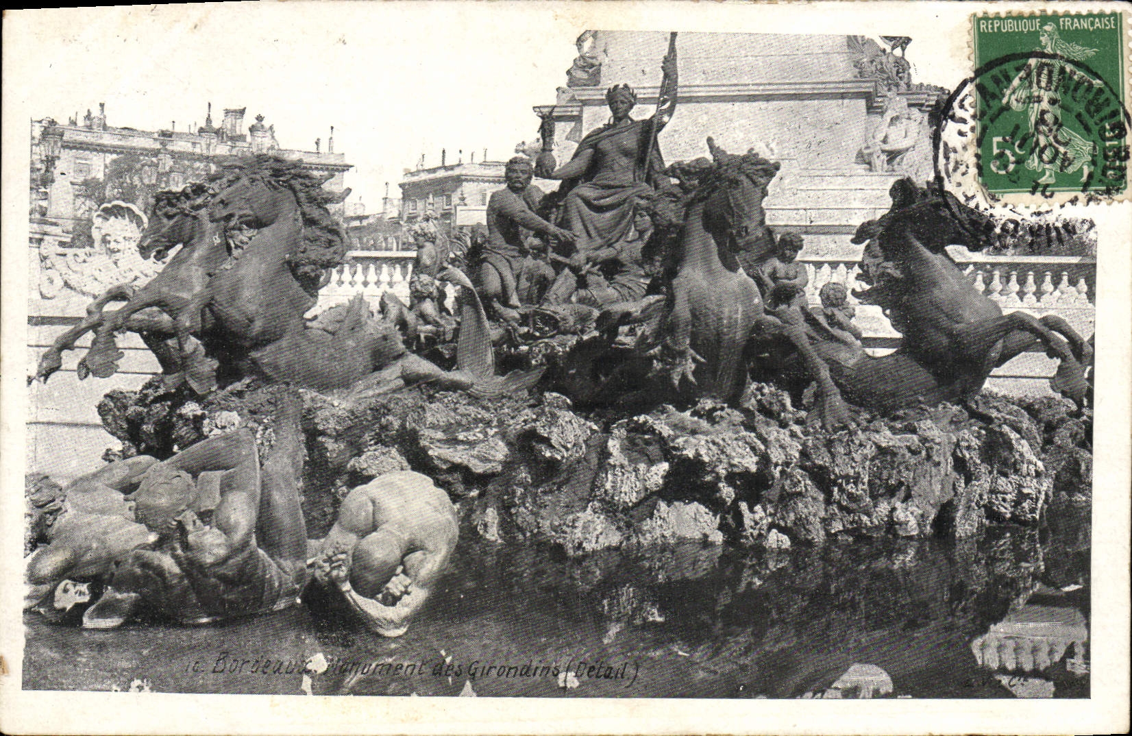CPA Bordeaux Le monument des Girondins