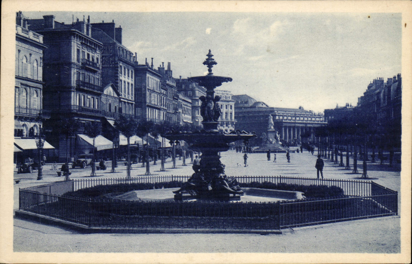 CPA Bordeaux les Allees De Tourny