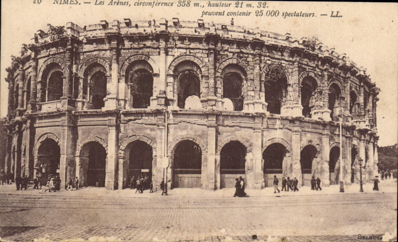 CPA Nimes Les Arenes 
