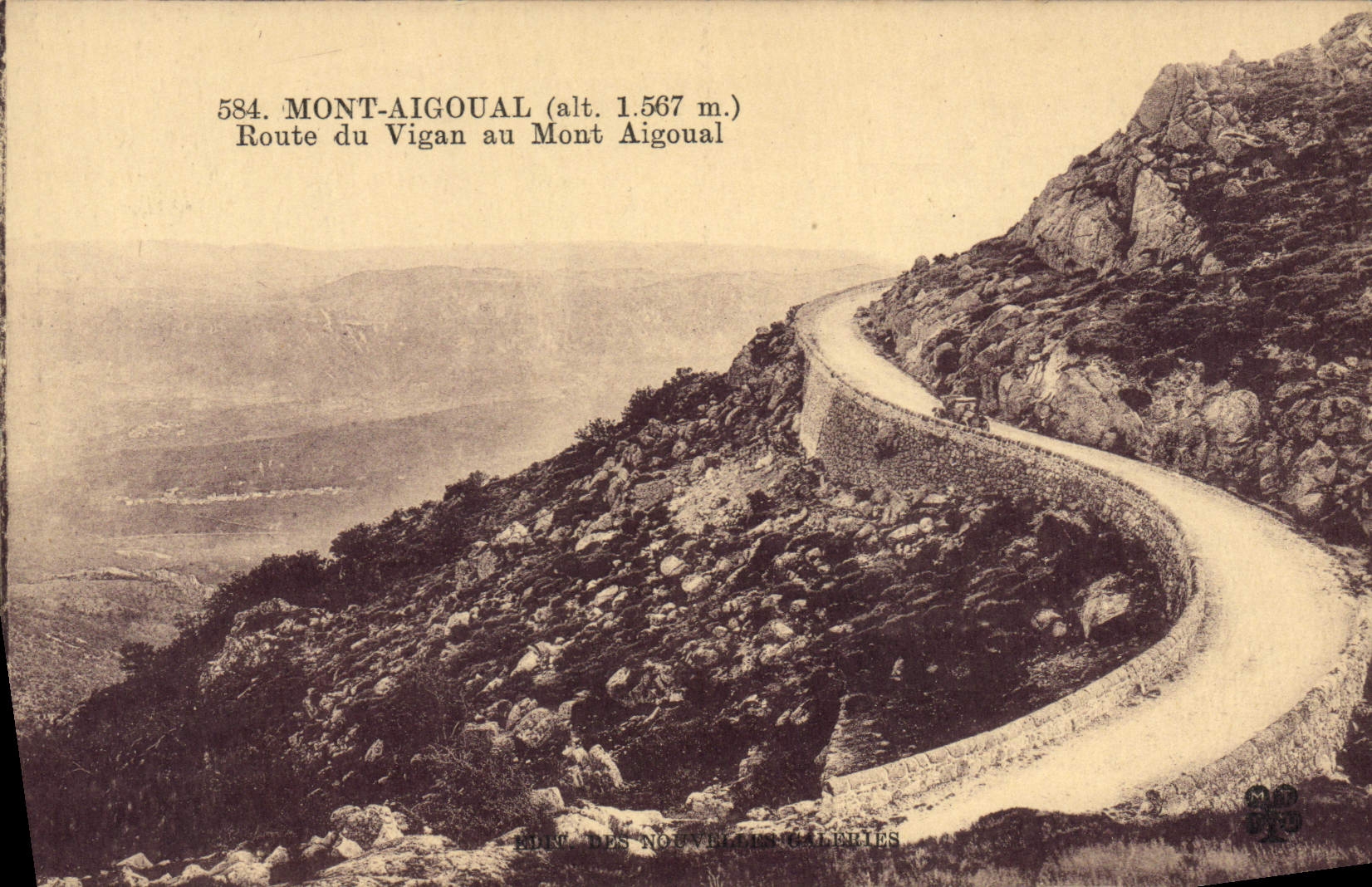 CPA Mont Aigoual Route Du Vigan au Mont Aigoual