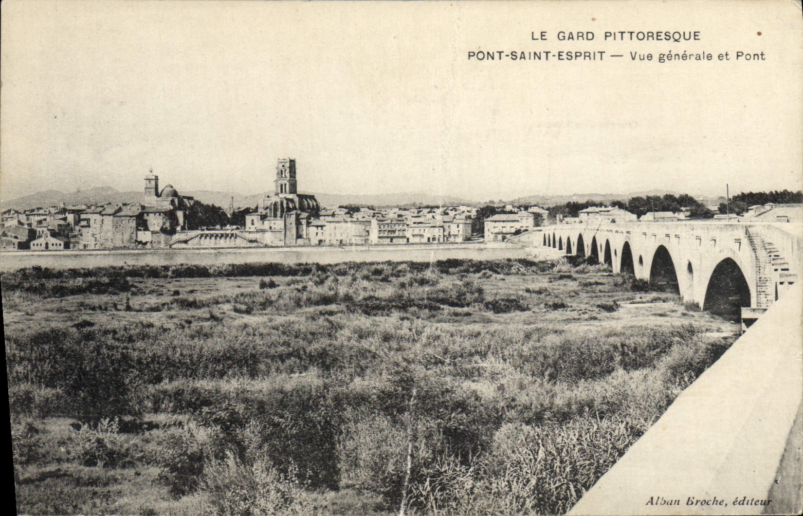 CPA Pont Saint Esprit Vue Generale Et Pont