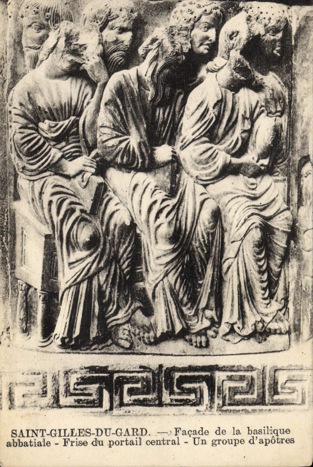 CPA Saint Gilles Du Gard Facade De La Basilique abbatiale Frise du portail central Un groupe d'apotres