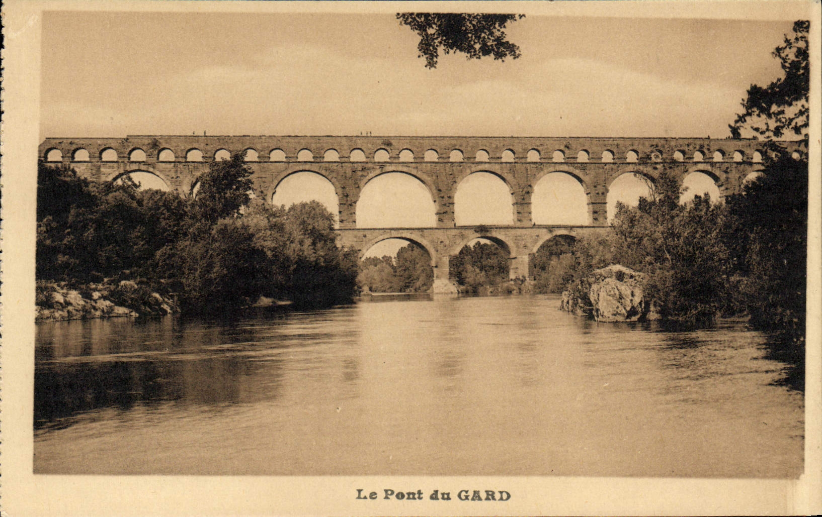 CPA Le Pont Du Gard