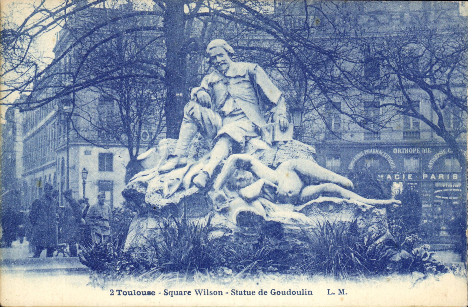 CPA Toulouse Square Wilson Statue De Goudoulin Soldats Militaria