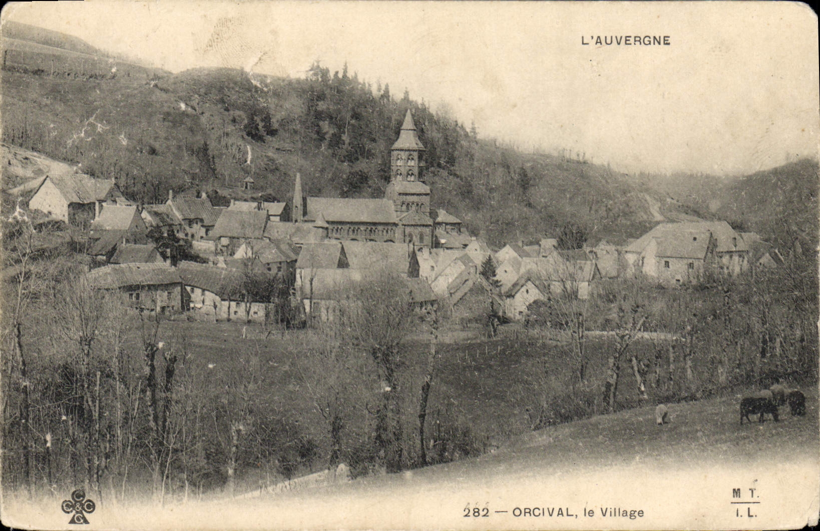 VINTAGE POSTCARD Auvergne Orcival the Village