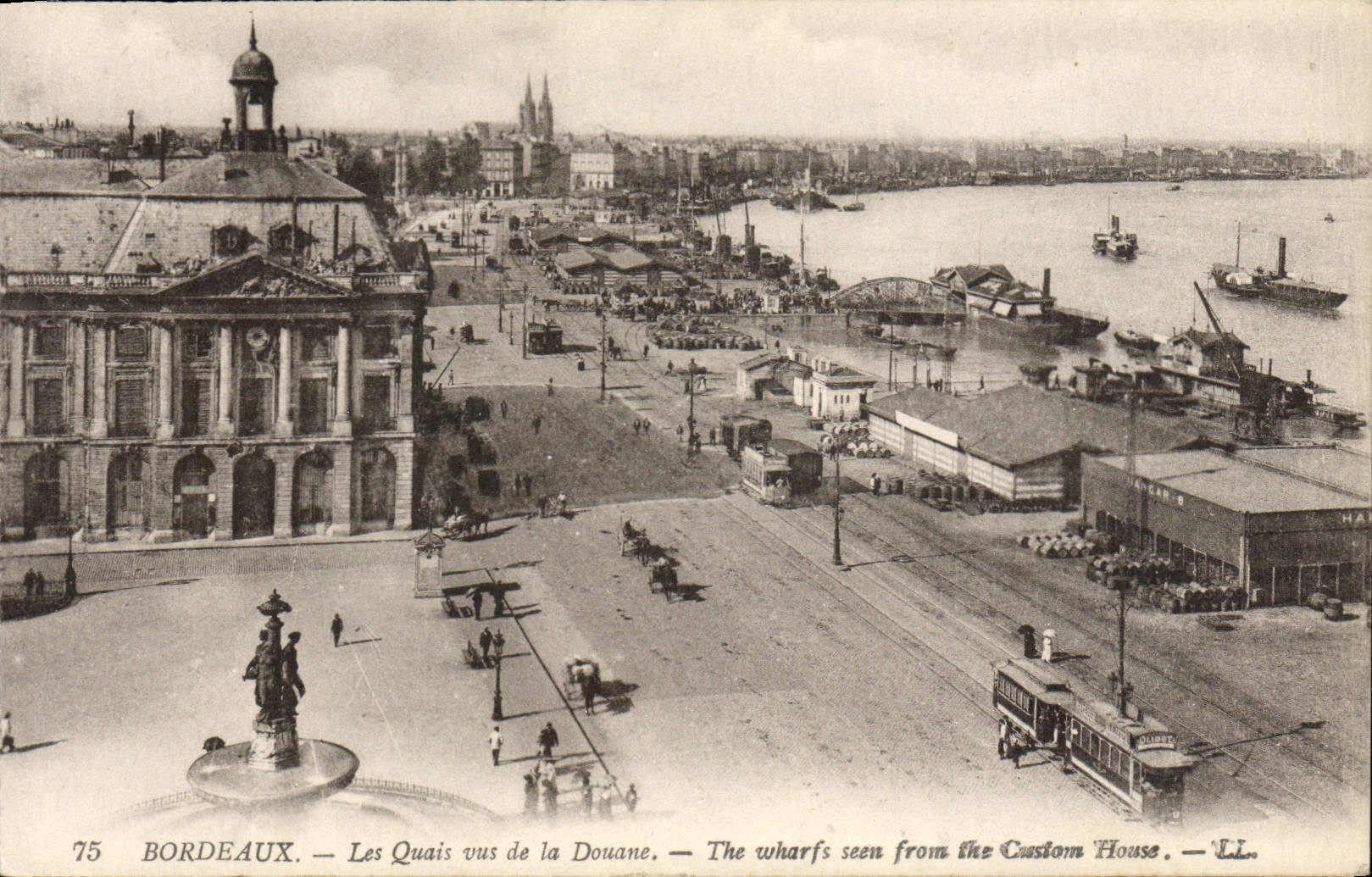Muelles de Burdeos de la POSTAL de la VENDIMIA vistos de la tranvía de los barcos de las aduanas