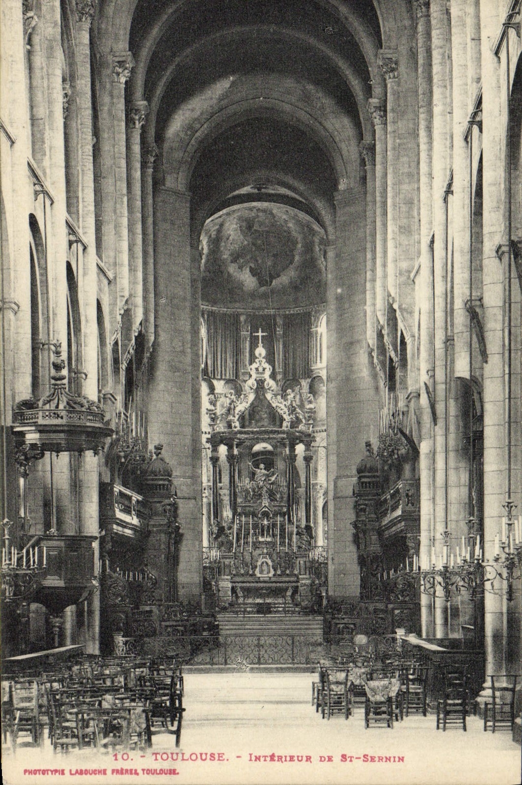 CPA Toulouse Interieur de St Sernin 