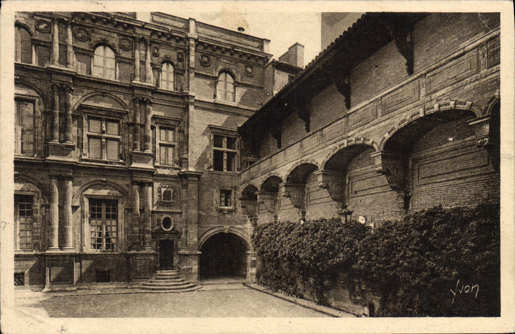 CPA Toulouse L'Hotel D'Assezat