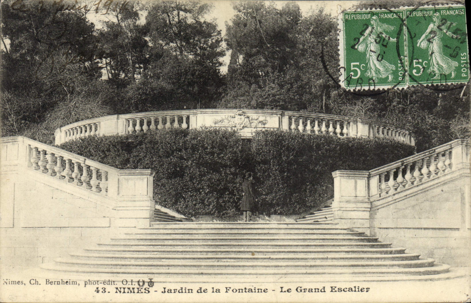 Jardín de Nimes de la POSTAL de la VENDIMIA de la fuente la escalera grande