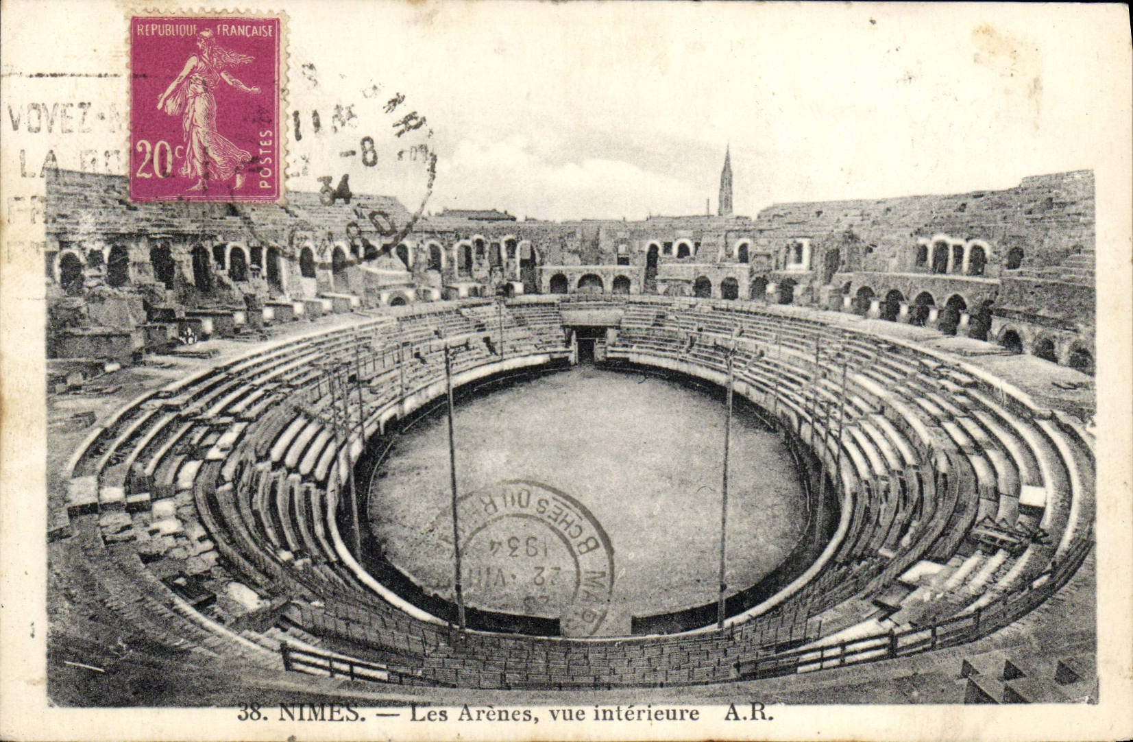 CPA Nimes Les Arenes Vue interieure