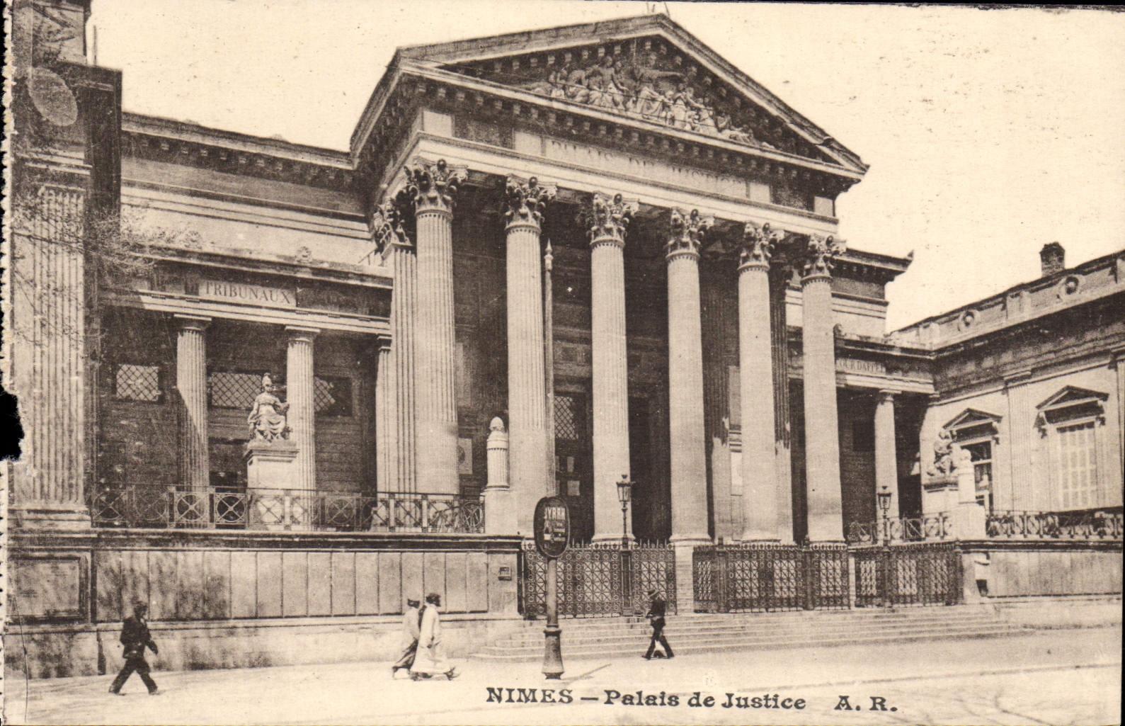 CPA Nimes Palais De Justice