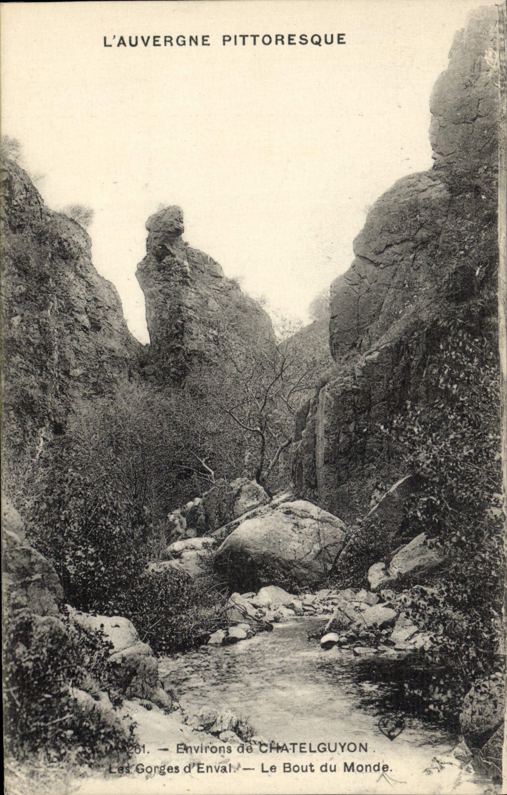 POSTAL Chatelguyon de la VENDIMIA la catarata D Enval el extremo del mundo