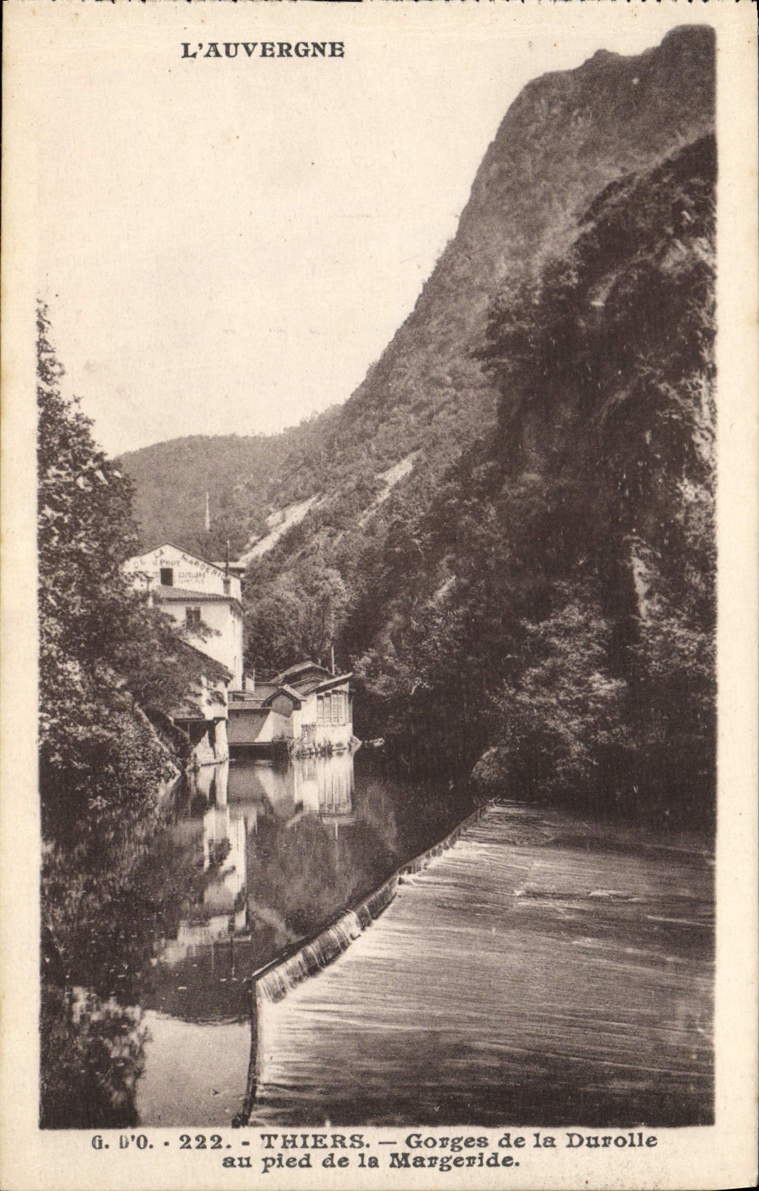 VINTAGE POSTCARD Auvergne Thiers Falls Of Durolle To the Foot Of Margeride