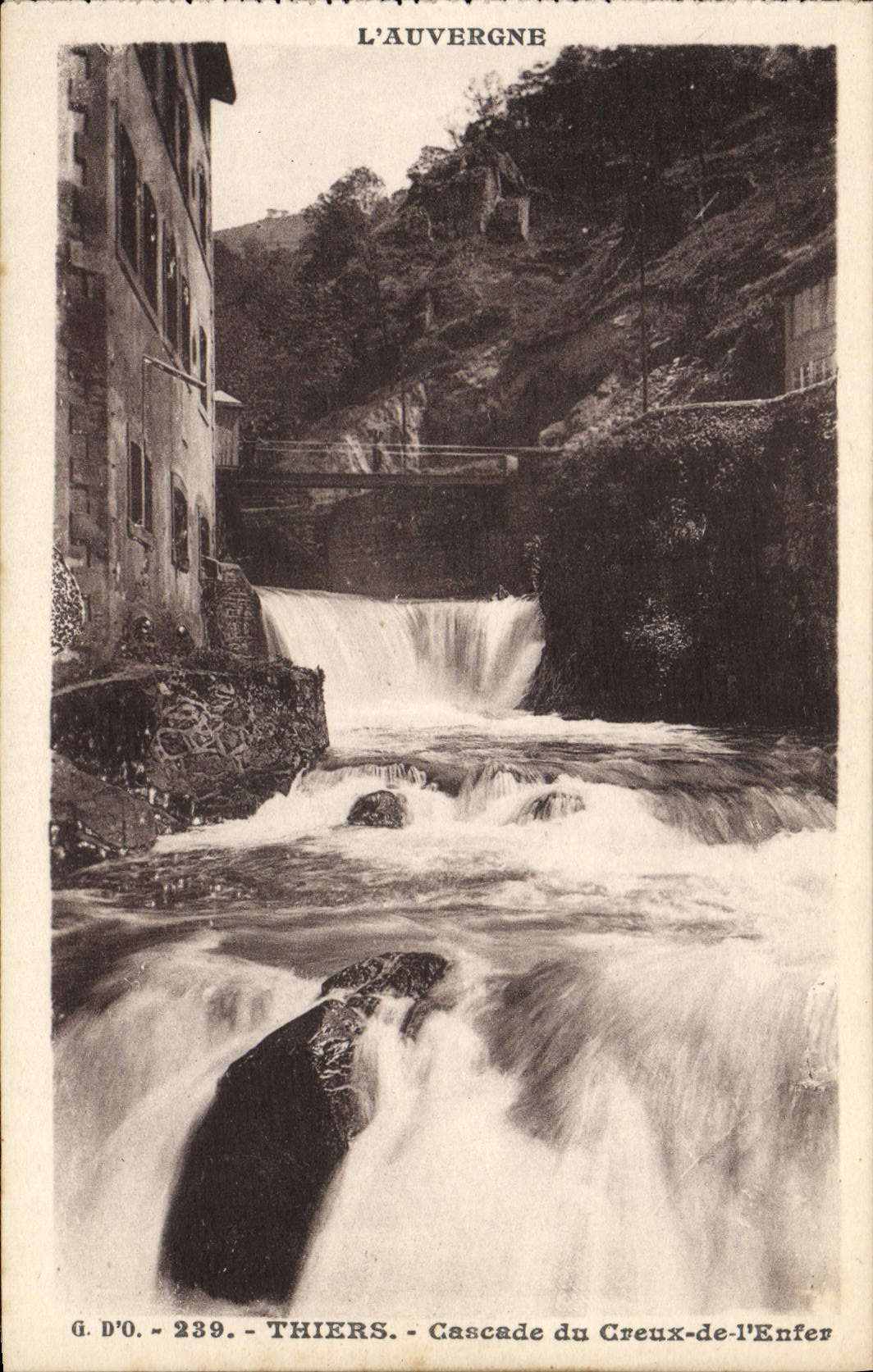 VINTAGE POSTCARD Auvergne Thiers Cascades Of the Hollow De I' Enfer