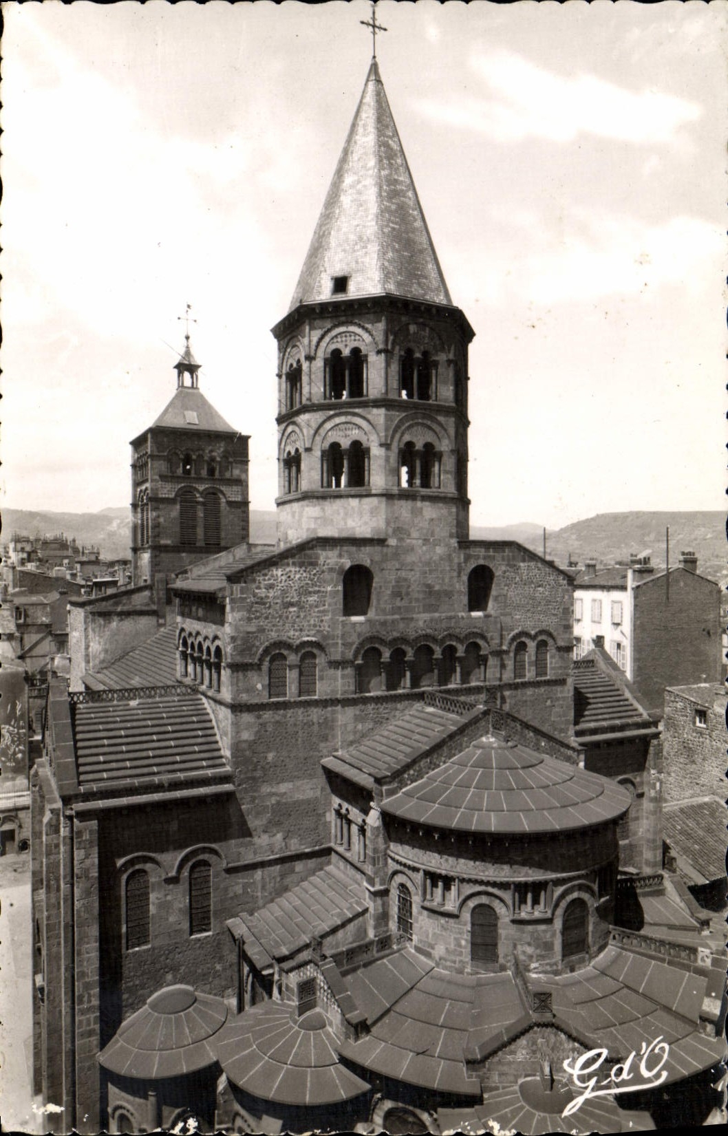 MODERN CARD Auvergne Clermont Ferrand Notre Dame Church Of the Port