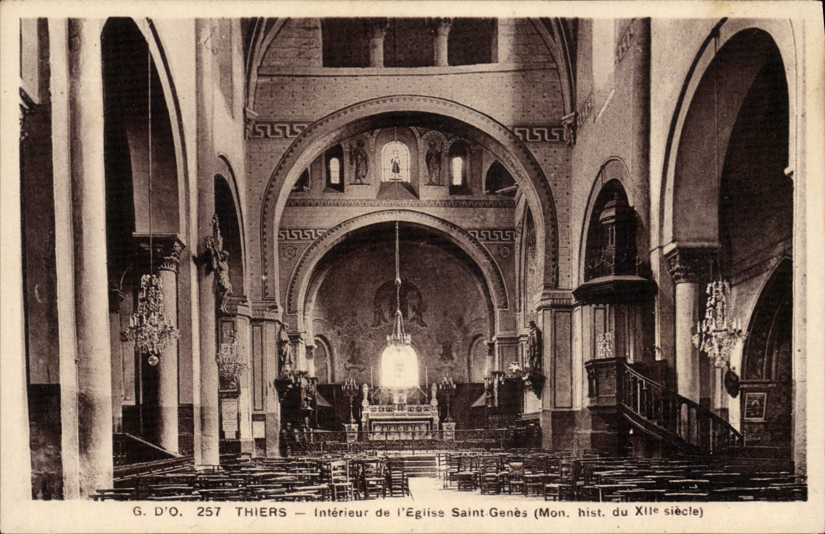 VINTAGE POSTCARD Interior Thiers De I' Eglise Genoa Saint