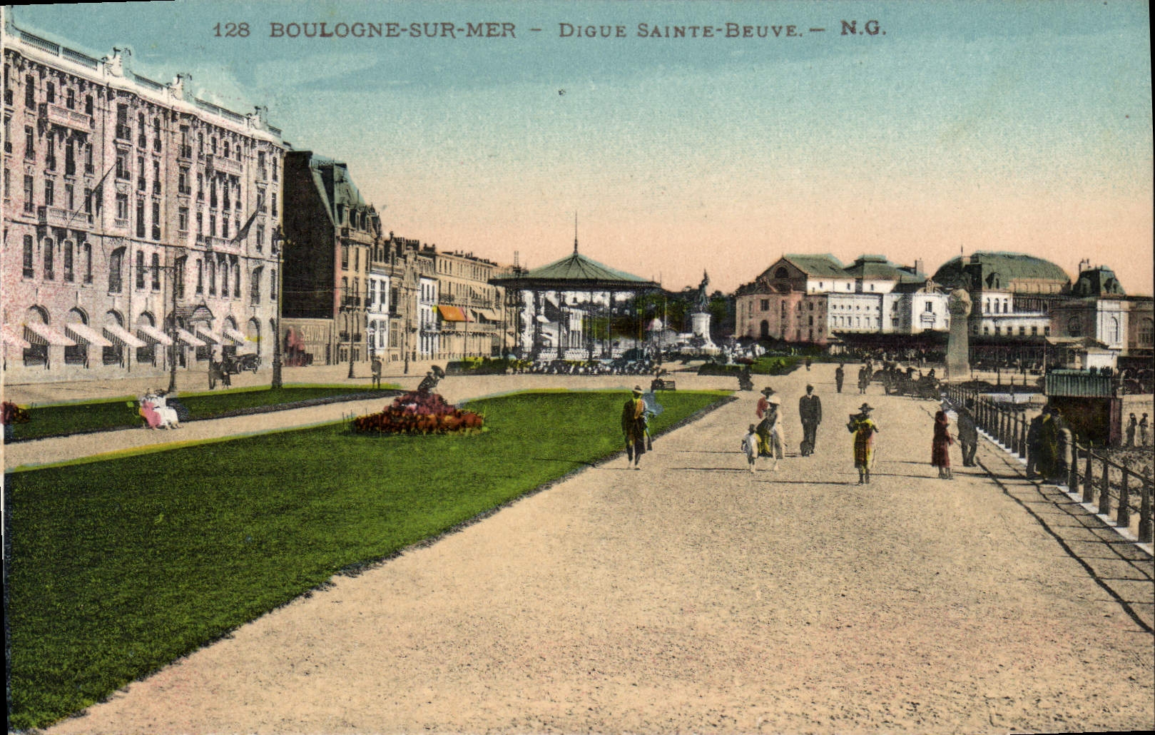 VINTAGE POSTCARD Boulogne On Mer Dams Beuve Sainte